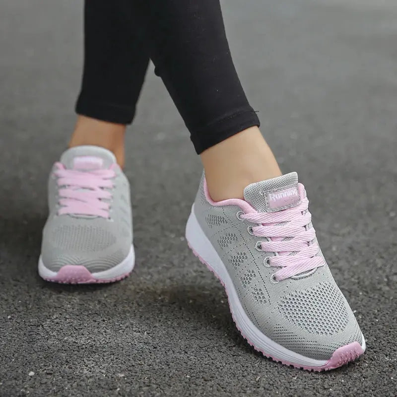 Basket de femme, sport, chaussures femmes, marche, entraînement, fitness, running, yoga, jogging