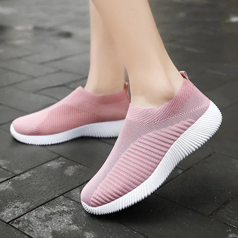 Chaussures pour femmes, baskets de haute qualité, plates à enfiler.