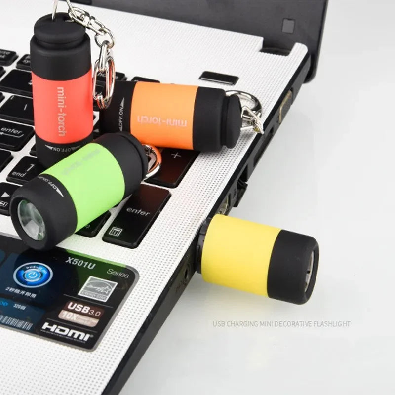 Mini torche de poche – idéale maison, camping et rando, ultra portable