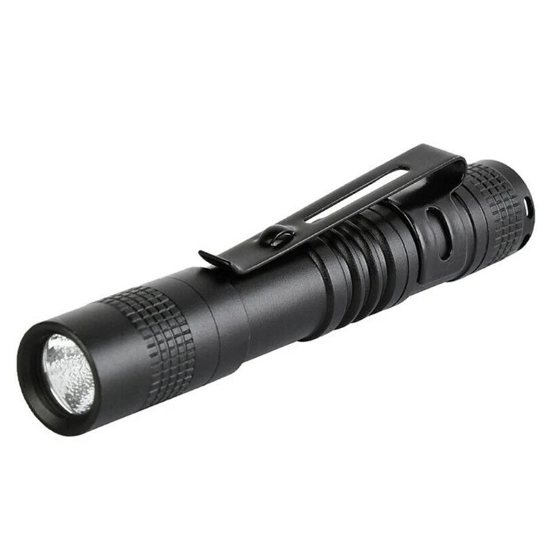 Mini lampe de poche haute qualité – idéale pour le camping et l’extérieur