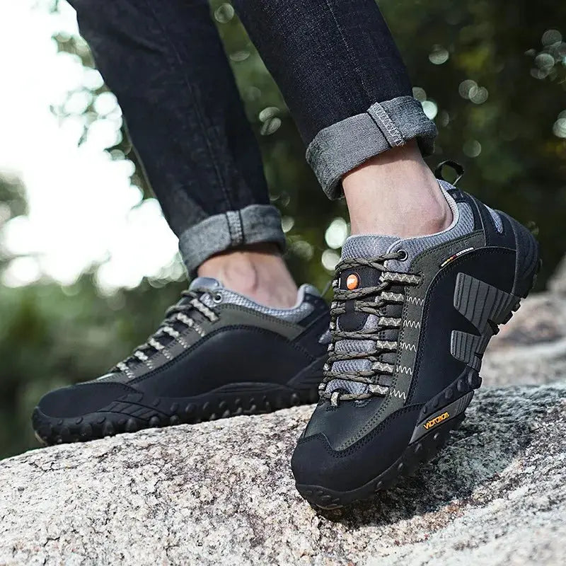 Chaussures de randonnée unisexes premium en cuir – robustes, confortables et durables SportMix