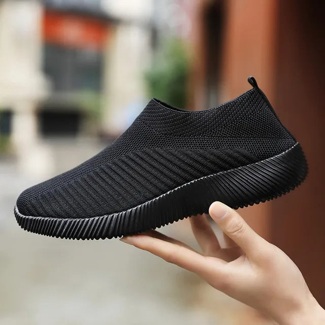 Chaussures pour femmes, baskets de haute qualité, plates à enfiler.