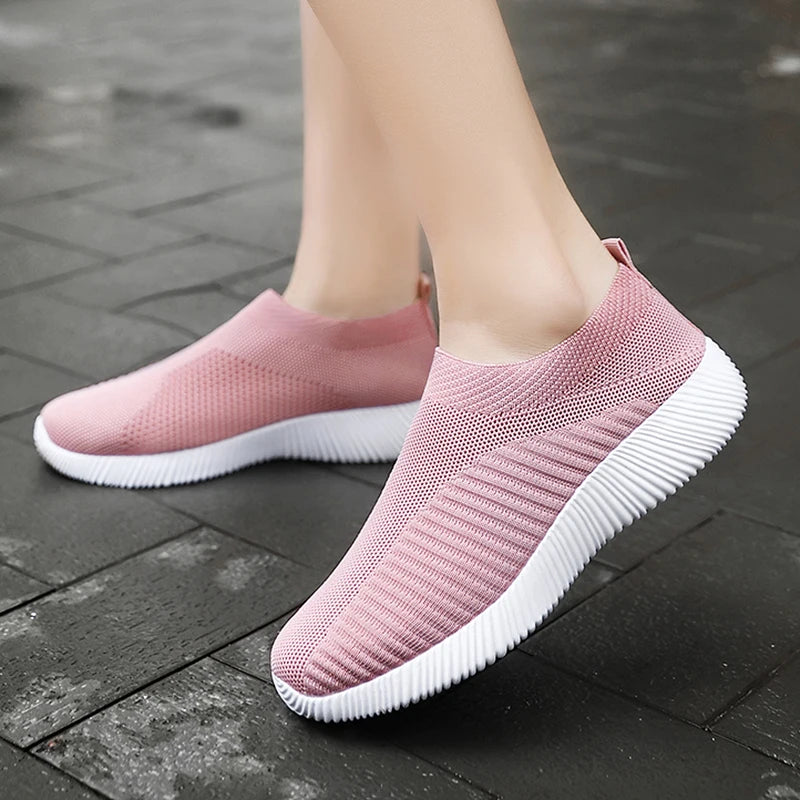Chaussures pour femmes, baskets de haute qualité, plates à enfiler.